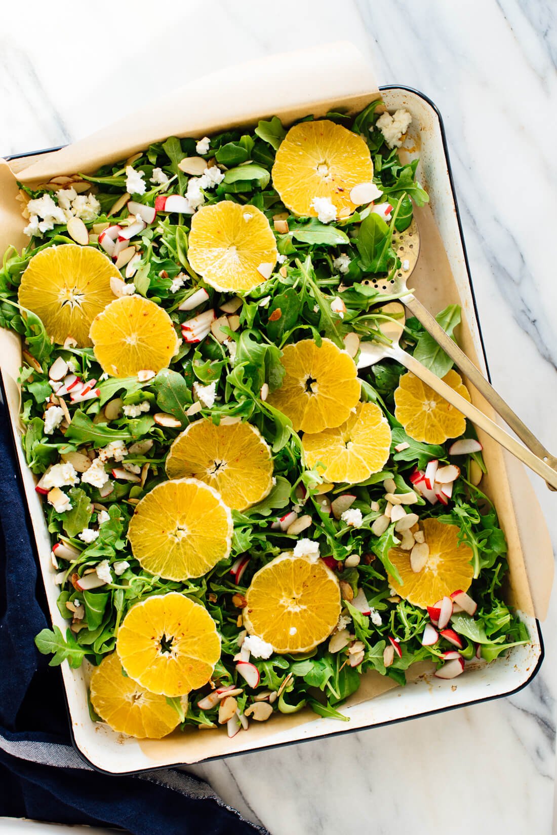 Ensalada mediterránea con Sal de Naranja Dulce
